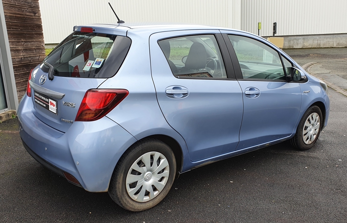 Toyota Yaris — 6